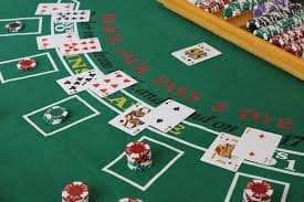 Meja roulette langsung dengan dealer profesional di studio nusa22